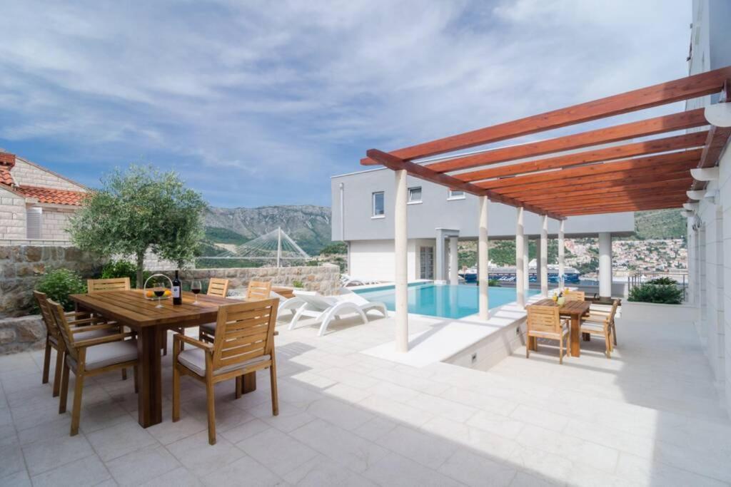 Modern Villa With Swimming Pool - Penthouse Дубровник Экстерьер фото
