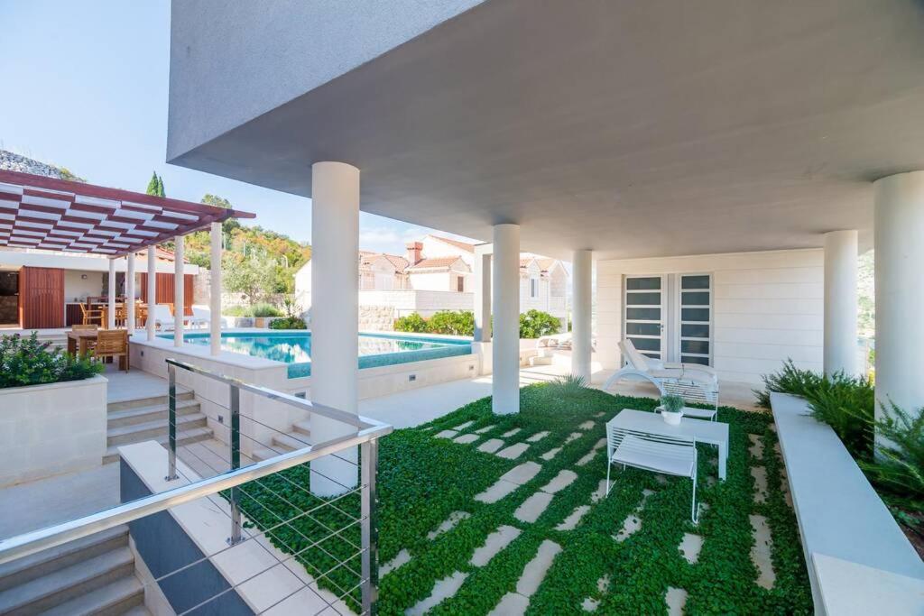 Modern Villa With Swimming Pool - Penthouse Дубровник Экстерьер фото